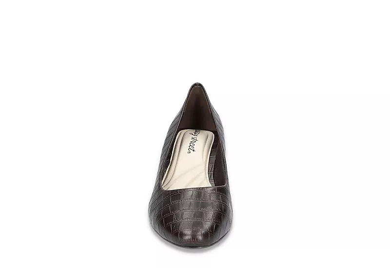 Easy Street Womens Ballari Pump - Brown 3 Easy Street Womens Ballari Pump - Brown - Image 3