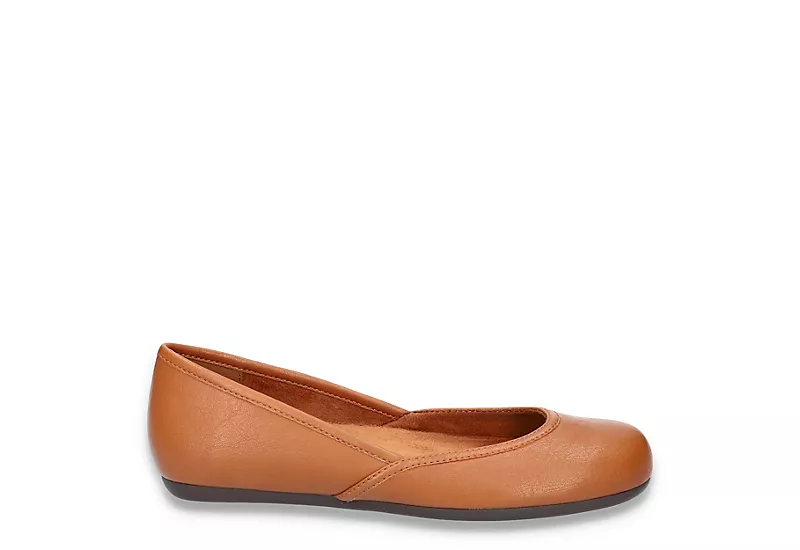 Easy Street Womens Tamar Flat - Dark Tan 2 Easy Street Womens Tamar Flat - Dark Tan - Image 2